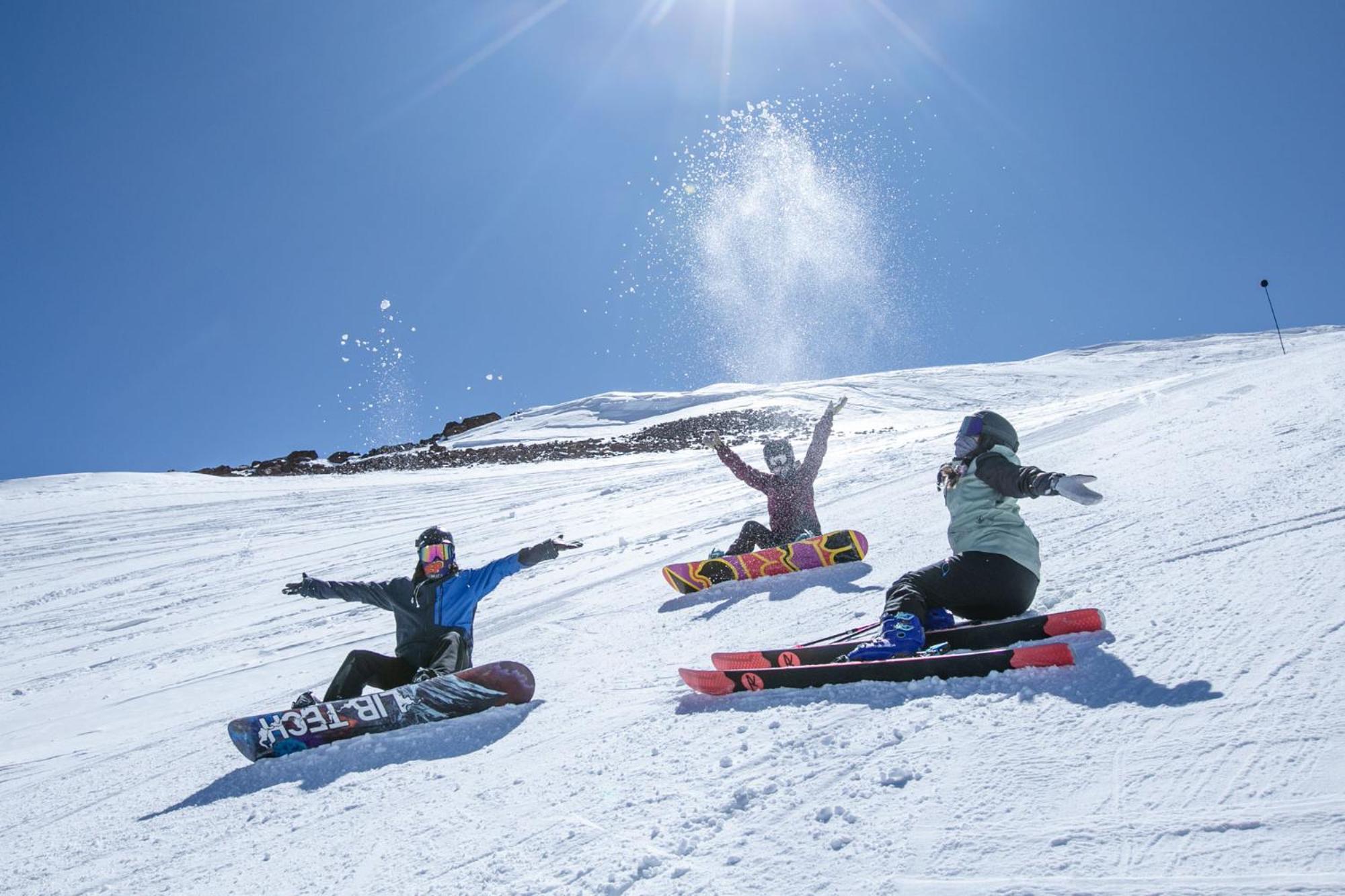 Departamentos Alojamiento Oficial Gran Parador Ski In - Out, Centro De Ski El Colorado, Farellones - Unico Con Descuentos En Servicios Del Centro De Ski المظهر الخارجي الصورة