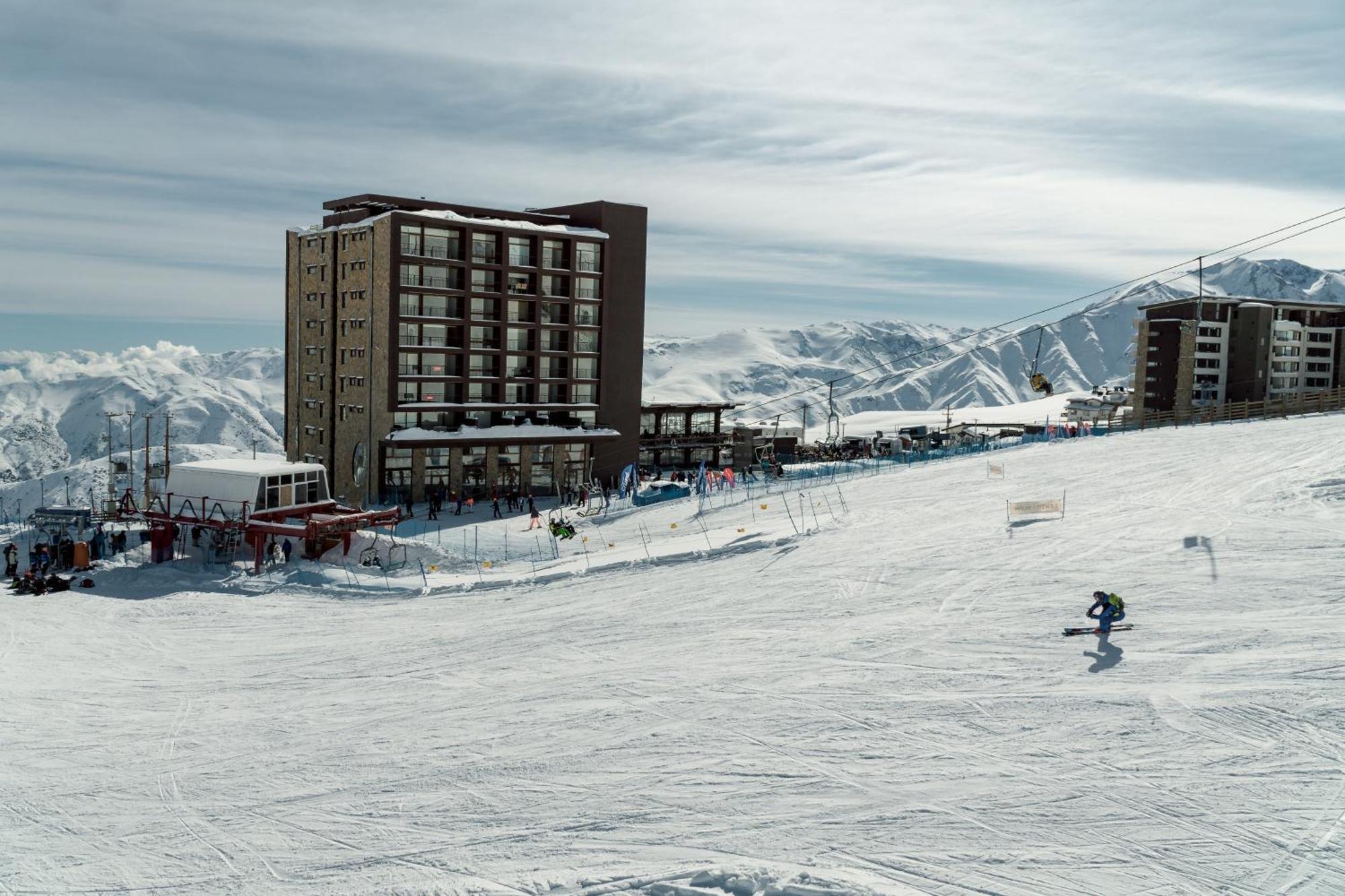 Departamentos Alojamiento Oficial Gran Parador Ski In - Out, Centro De Ski El Colorado, Farellones - Unico Con Descuentos En Servicios Del Centro De Ski المظهر الخارجي الصورة