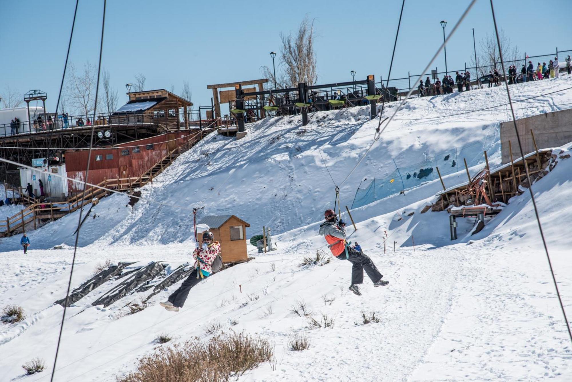 Departamentos Alojamiento Oficial Gran Parador Ski In - Out, Centro De Ski El Colorado, Farellones - Unico Con Descuentos En Servicios Del Centro De Ski المظهر الخارجي الصورة