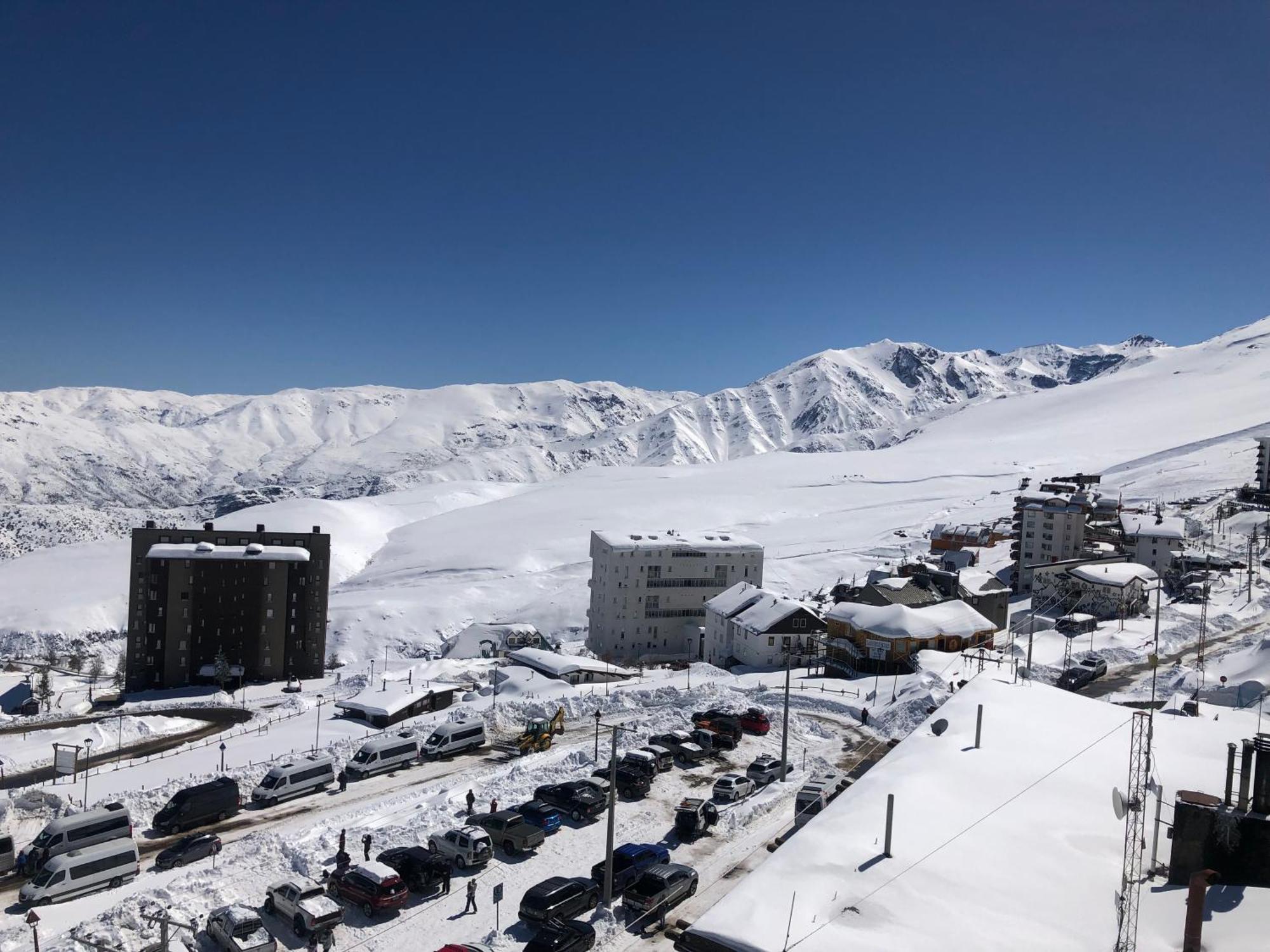 Departamentos Alojamiento Oficial Gran Parador Ski In - Out, Centro De Ski El Colorado, Farellones - Unico Con Descuentos En Servicios Del Centro De Ski الغرفة الصورة